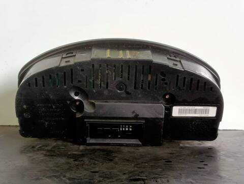 Foto 2ª: Cuadro de Instrumentos Volkswagen Golf HIGHLINE 2.0 TDI 140CV (2005)