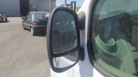 Foto 3ª: Retrovisor Izquierdo Renault Trafic 6 - PLAZAS ACRISTALADO PARCIAL COMBI CORTO 90CV 66KW [M9R780] (2010)