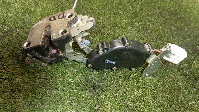 Foto 2ª: Cerradura Puerta Delantera Derecha Toyota 4 Runner 3.0 T DIESEL (1993)