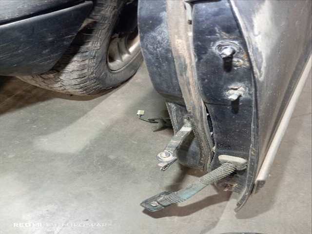 Foto 4ª: Puerta Delantera Izquierda Nissan Patrol 3.0 D GR Y61 3P [ZD30] (2002)