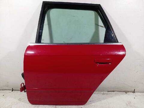 Puerta Trasera Izquierda Audi A4 3.0 TDI QUATTRO AVANT 204CV 150KW