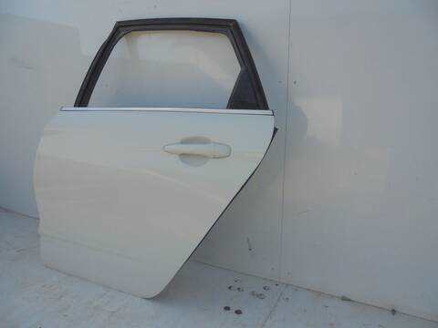 Foto 2ª: Puerta Trasera Izquierda Citroen C4 COLLECTION BERLINA 90CV 66KW [9H06] (2013)