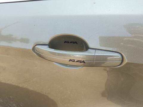 Maneta Exterior Trasera Izquierda Ford Kuga TITANIUM 140CV 103KW