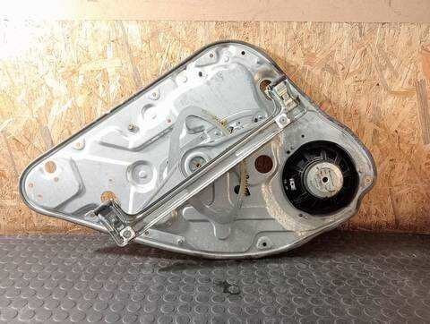 Foto 2ª: Elevalunas Manual Trasero Derecho Ford Kuga BAQUEIRA BERET 136CV (2008)