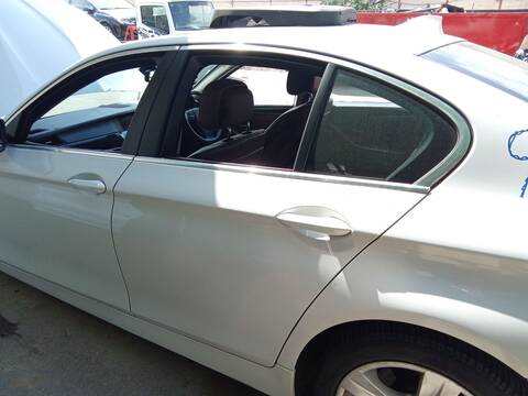 Foto 3ª: Puerta Trasera Izquierda Bmw Serie 5 520 2.0 D F10) [N47 D20 C] (2025)