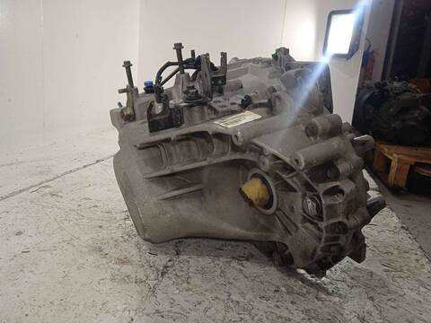 Foto 3ª: Caja Cambios Volvo S40 1.9 DIESEL CAT BERLINA 116CV 85KW [D4192T3] (2002)