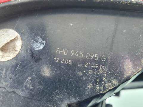 Foto 4ª: Piloto Trasero Izquierdo Volkswagen Transporter T5 COMBI FURGONETA [AXC] (2005)