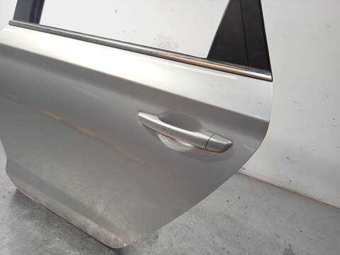 Foto 3ª: Puerta Trasera Izquierda Hyundai i30 1.6 CRDI 110CV 81KW [D4FB] (2017)