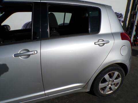 Puerta Trasera Izquierda Suzuki Swift M13A BERLINA