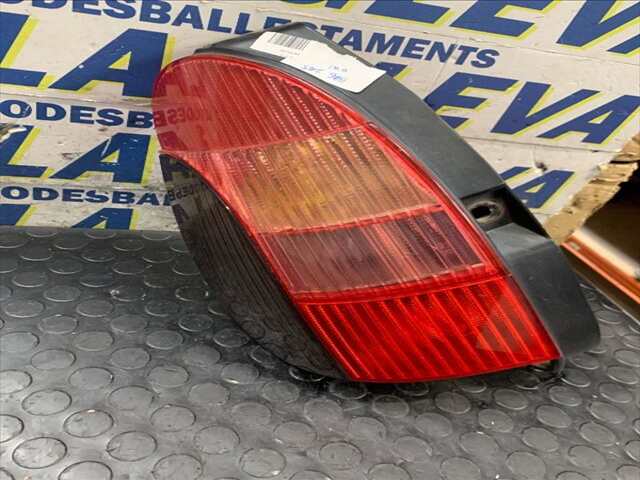 Piloto Trasero Izquierdo Peugeot 306 1.9 TD