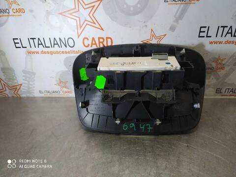 Foto 3ª: Pantalla Multifuncion Renault Megane 1.5 DCI DIESEL CAT BERLINA 86CV 63KW III BERLINA 5 P [K9K830] (2009)