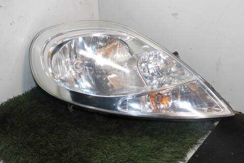 Faro Derecho Renault Trafic 27 CN 114CV 84KW