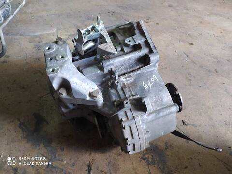 Foto 3ª: Caja Cambios Volkswagen Passat TRENDLINE BERLINA 140CV 103KW [BKP] (2005)