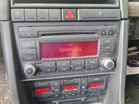 Foto 1ª: Sistema Audio Radio CD Seat Exeo ERENCE BERLINA 120CV 88KW [CAGC] (2011)