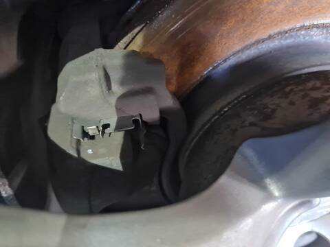 Pinza Freno Delantera Izquierdo Peugeot 2008 ALLURE 102CV 75KW