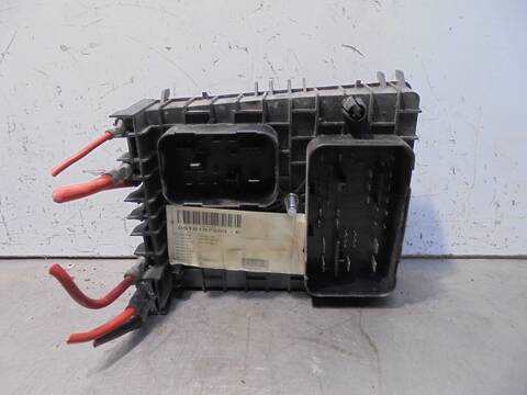 Foto 4ª: Caja Reles Fusibles Volkswagen Touran HIGHLINE 140CV 103KW [BKD] (2005)