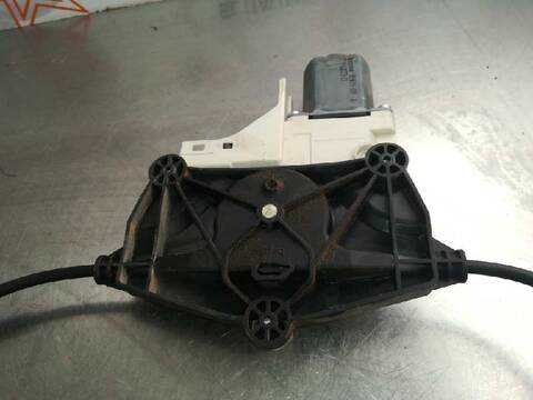 Foto 2ª: Elevalunas Manual Trasero Derecho Audi Q5 2.0 TDI 125KW) 170CV [CGLB] (2010)