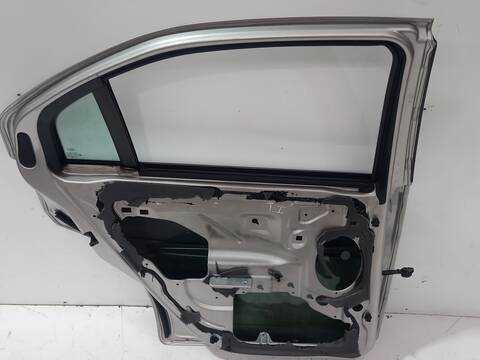 Foto 3ª: Puerta Trasera Izquierda Ford Mondeo GHIA 06.2003 ) D) BERLINA 131CV 96KW [FMBA - N7BA] (2004)