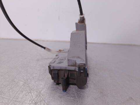 Foto 3ª: Cerradura Puerta Trasera Izquierda Peugeot 308 2.0 16V HDI FAP CAT RHR - DW10BTED4) 136CV 100KW (2008)