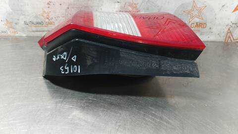 Foto 4ª: Piloto Trasero Derecho Bmw Serie 1 114 120D BERLINA 163CV 120KW [M47N204D4] (2005)