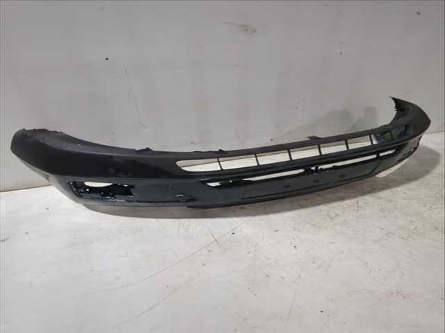 Foto 2ª: Paragolpes Delantero Ford Focus 1.6 TDCI 90CV 66KW [GPDA,GPDB,GPDC,HHDA,HHDB] (2005)