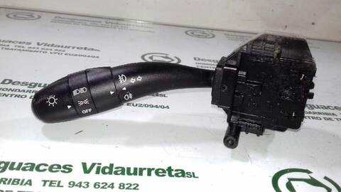 Foto 1ª: Mando Luces Hyundai i30 CLASSIC GL 109CV 80KW [G4FA] (2009)