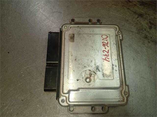 Centralita Motor ECU Hyundai ix35 1.7 COMFORT 2WD [1.7 LTR. - 85 KW CRDI CAT]