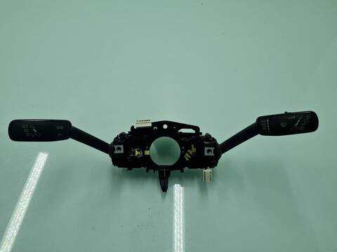 Mando Multifuncion Volkswagen Tiguan SPORT 4MOTION BMT 239CV 176KW