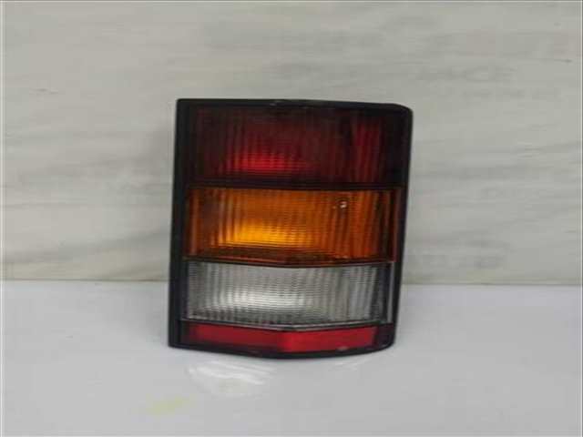 Piloto Trasero Derecho Renault Express VERSION INDEFINIDA RAPID /EXPRESS F40) 08.1985 )