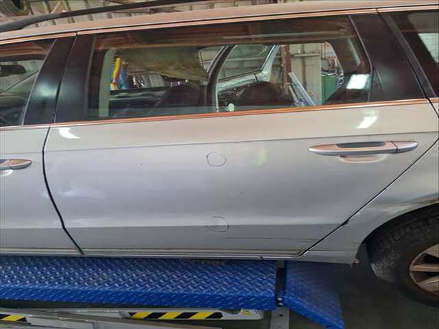 Puerta Trasera Izquierda Volkswagen Passat 2.0 TDI 140CV 103KW
