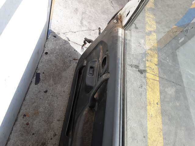 Foto 2ª: Puerta Delantera Derecha Suzuki Jimny 1.3 16V82CV 0CV [M13A] (2005)