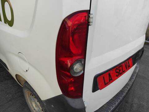 Foto 1ª: Piloto Trasero Izquierdo Fiat Doblo CARGO 199A2000 (2012)