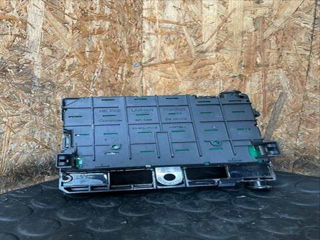 Foto 2ª: Caja Reles Fusibles Peugeot 206 CC 1 HDI FAP CAT 9HZ - DV6TED4) 109CV (2001)