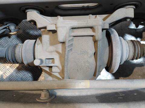 Foto 2ª: Puente Trasero Mercedes Clase C 160 C 220 T CDI BLUETEC 205.204) 170CV 125KW FAMILIAR [651921] (2014)