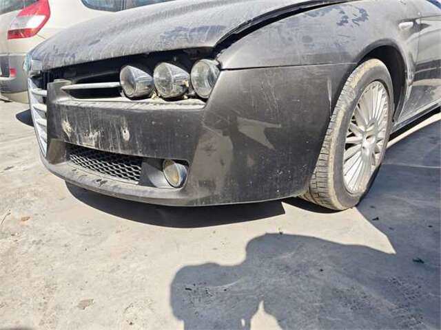 Foto 3ª: Paragolpes Delantero Alfa Romeo 159 1.9 JTDM 16V DISTINCTIVE [1.9 LTR. - 110 KW JTD (M) 16V CAT] [SIN FICHA TECNICA]