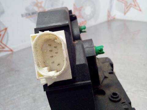 Foto 2ª: Cerradura Puerta Trasera Izquierda Land Rover Freelander ES FAMILIAR 177CV 130KW [25K4F] (2003)