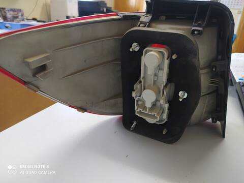 Foto 1ª: Piloto Trasero Derecho Mercedes Clase B 150 136CV 100KW (2005)