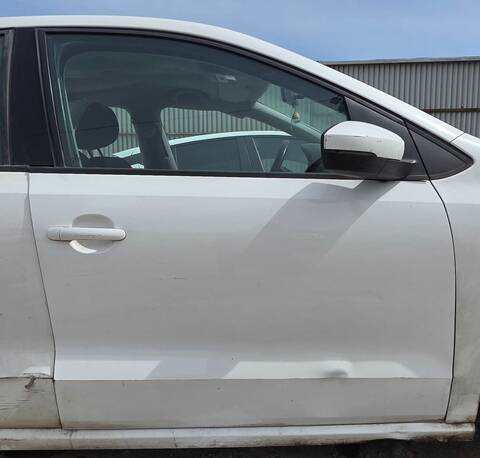 Puerta Delantera Derecha Volkswagen Polo ADVANCE 90CV 66KW