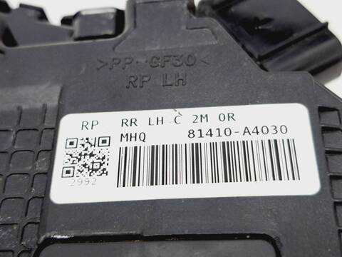Foto 3ª: Cerradura Puerta Trasera Izquierda Kia Carens BASIC 116CV 85KW [D4FD] (2017)