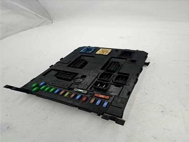 Foto 2ª: Centralita Confort BSI Peugeot 308 1.6 SPORT [1.6 LTR. - 80 KW HDI FAP CAT (9HZ - DV6TED4)] [9HZ / DV6TED4]