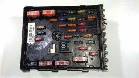 Caja Reles Fusibles Volkswagen Passat BASICO 170CV 125KW