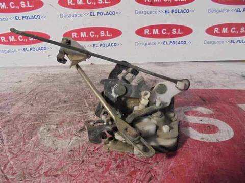 Foto 4ª: Cerradura Puerta Trasera Izquierda Hyundai Elantra 141CV 104KW [DJY] (1998)