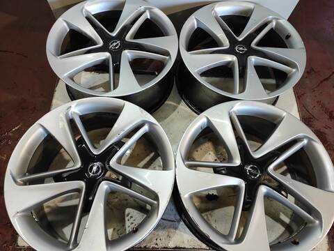 Juego LLantas Opel Astra A16LET