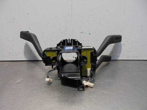 Foto 2ª: Mando Multifuncion Volkswagen Passat HIGHLINE BERLINA 140CV 103KW [BKP] (2006)