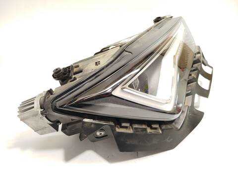 Foto 3ª: Faro Derecho Seat Ateca 1.5 TSI 150CV 110KW [DXD] (2022)