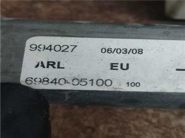 Foto 2ª: Elevalunas Eléctrico Trasero Izquierdo Toyota Avensis 2.2 D-4D EXECUTIVE BERLINA (5-PTAS.) [2.2 LTR. - 110 KW D-4D CAT] [2AD-FTV]