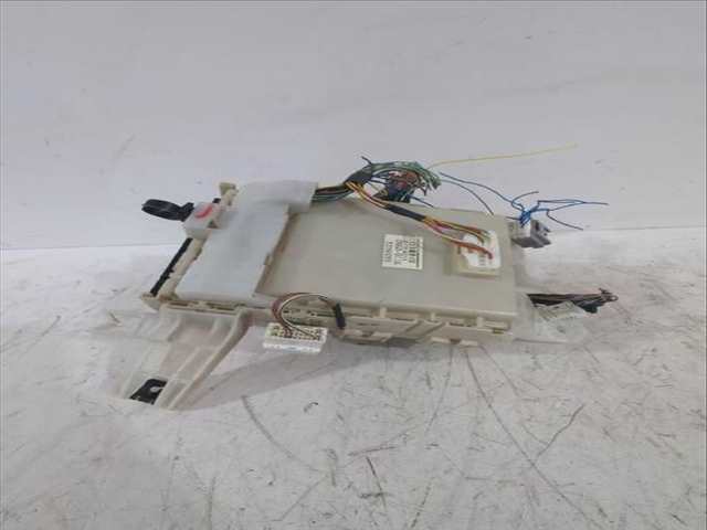 Foto 3ª: Caja Reles Fusibles Toyota Auris 1.33 DUAL-VVTI NRE150_) 101CV [1NR-FE] (2006)