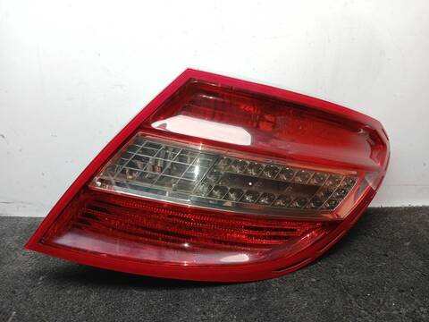 Piloto Trasero Derecho Mercedes Clase C 160 C 220 CDI 204.008) 170CV 125KW