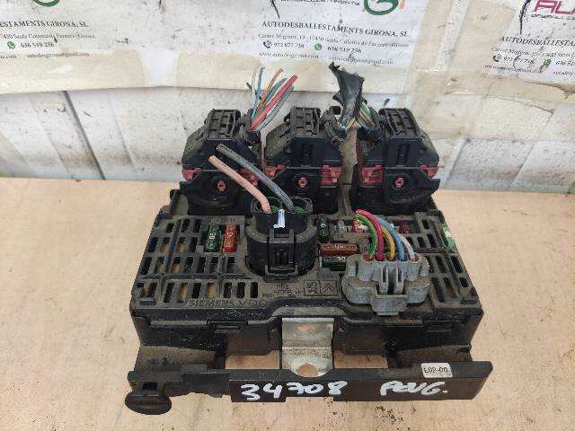 Foto 2ª: Caja Reles Fusibles Peugeot 407 2.0 HDI SW [RHR] (2006)