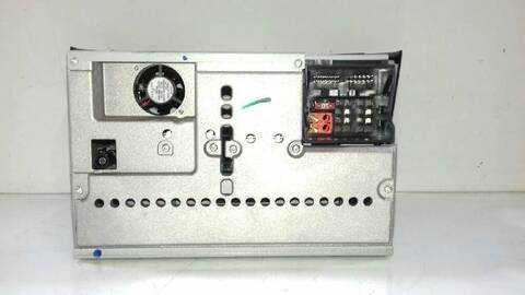 Foto 2ª: Sistema Audio Radio CD Mercedes Clase C 160 320 CDI 219.322) 224CV 165KW [OM642920] (2006)